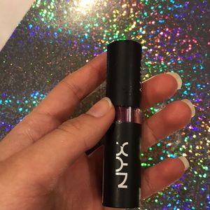 Matte purple nyx lipstick